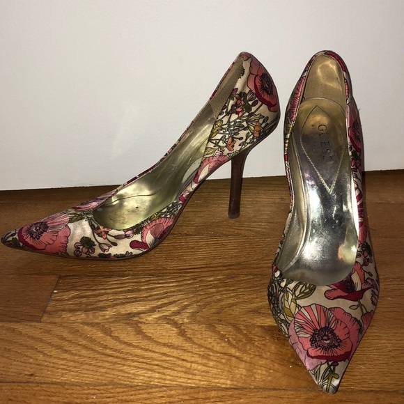 guess floral heels